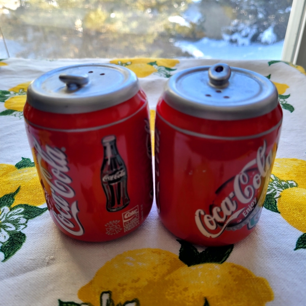 Coca cola vintage salt & pepper shakers